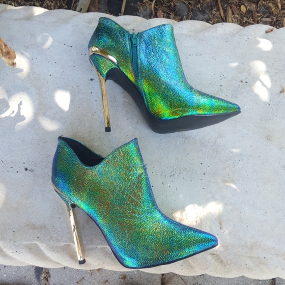 Privileged irredescent ankle boots - Picture 4 of 8